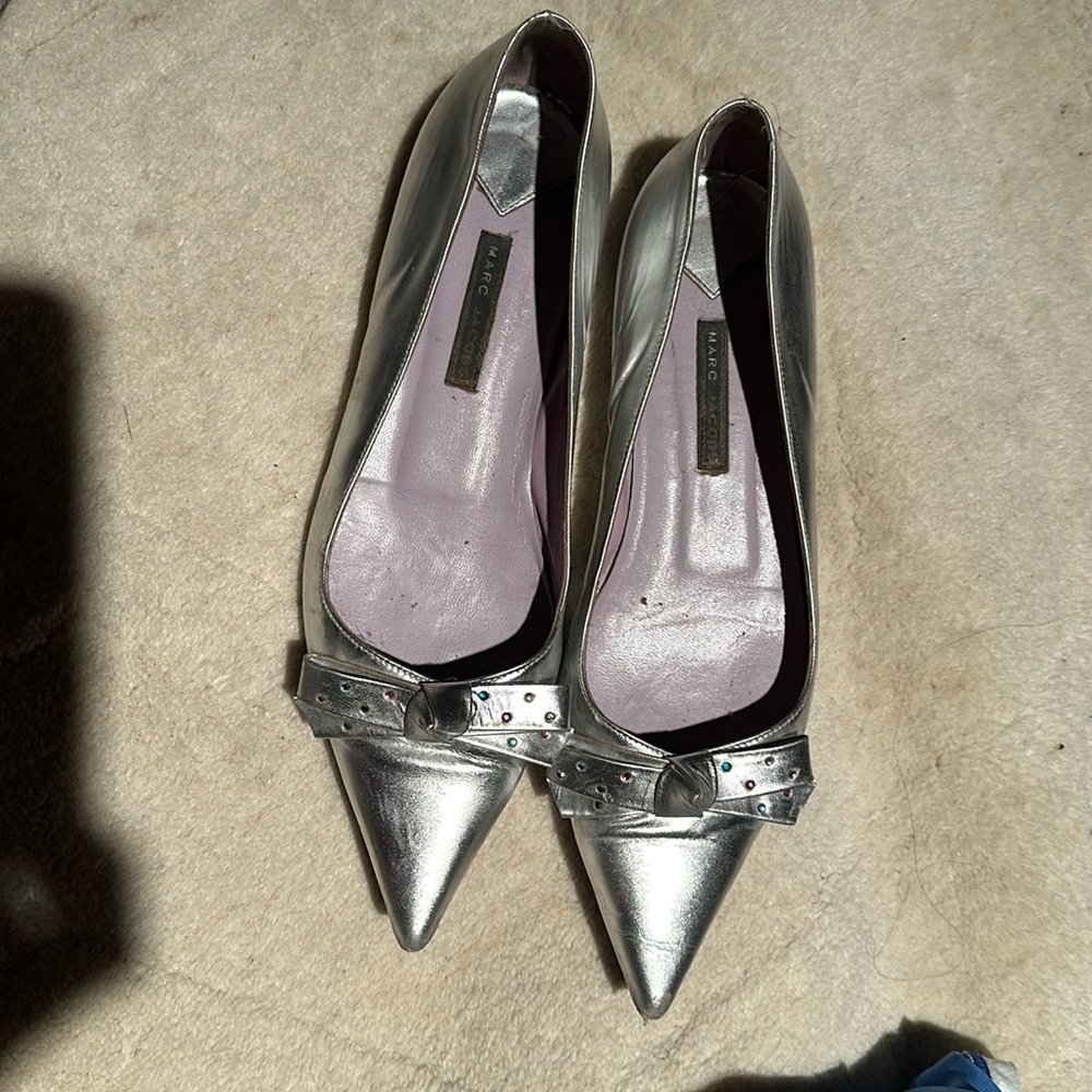 MARC JACOBS Silver Rhinestone Flats sz 9M